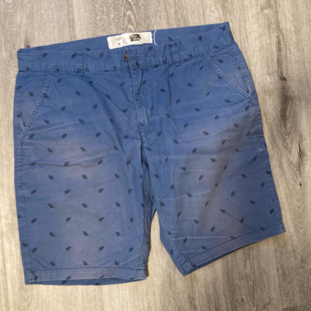 Men’s shorts. NWT. Size S.